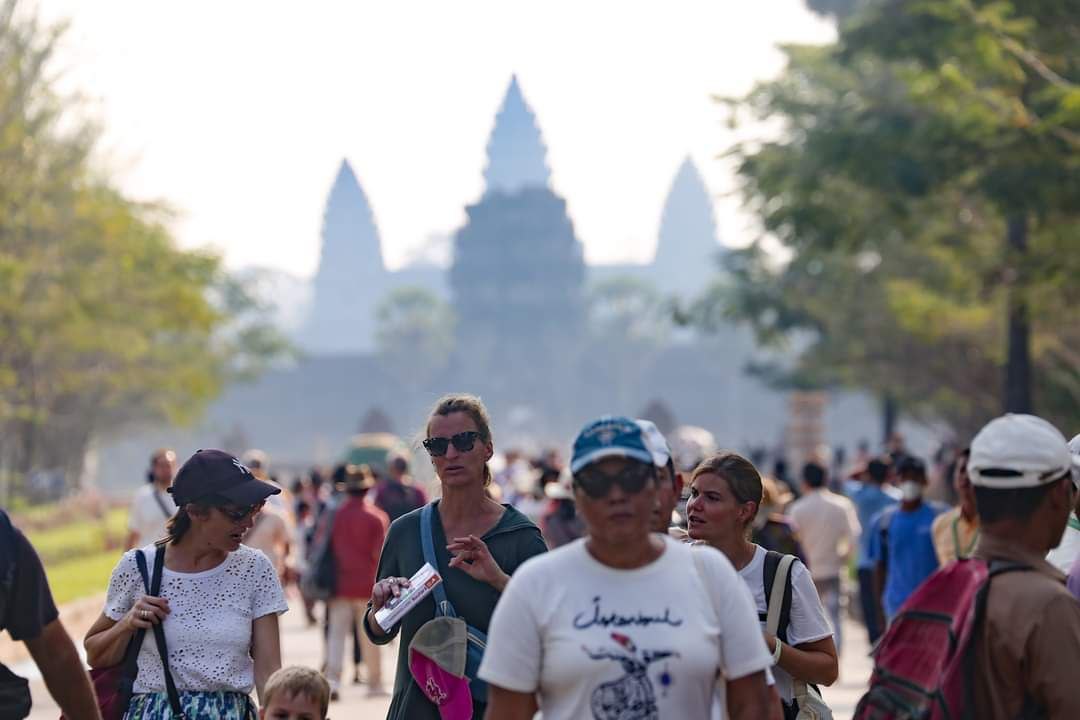 ក្នុងឱកាសបុណ្យចូលឆ្នាំប្រពៃណីចិន-វៀតណាមខេត្តសៀមរាប ទទួលបានភ្ញៀវទេសចរជាង ១១ម៉ឺននាក់