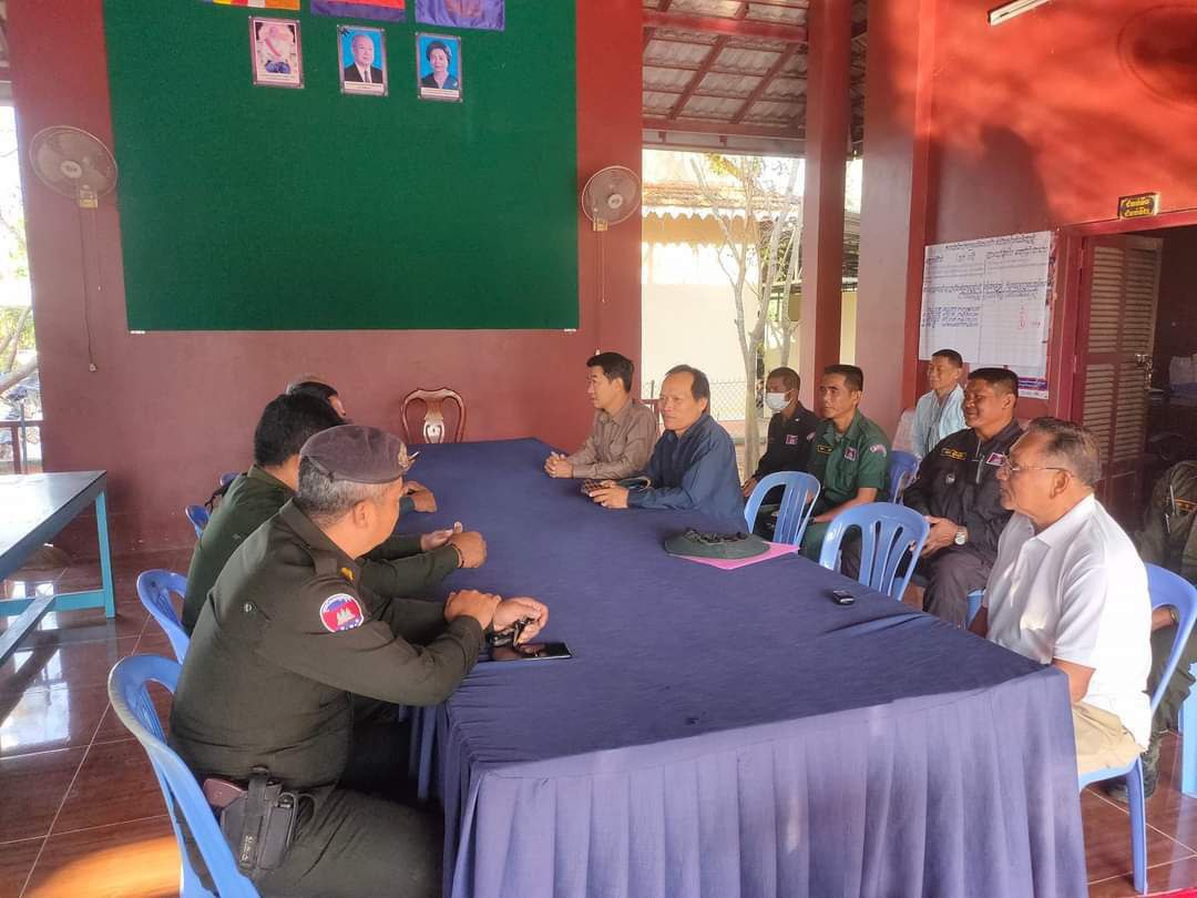 មន្ត្រីជំនាញចុះអនុវត្តបញ្ឈប់ការចិញ្ចឹមត្រី និងរុះរើត្រើងចេញពីទឹកស្ទឹងសង្កែ