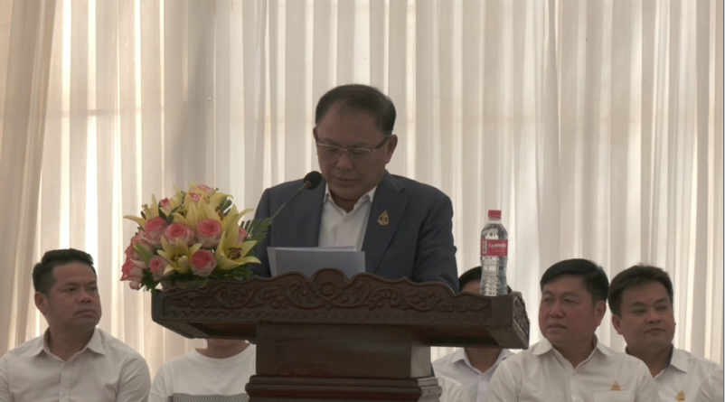 ឯកឧត្តមអភិបាលខេត្តកំពង់ស្ពឺ ចុះជួបសំណេះសំណាលនិងសួរសុខទុក្ខកុមារកំព្រាប្រមាណ២០៦នាក់