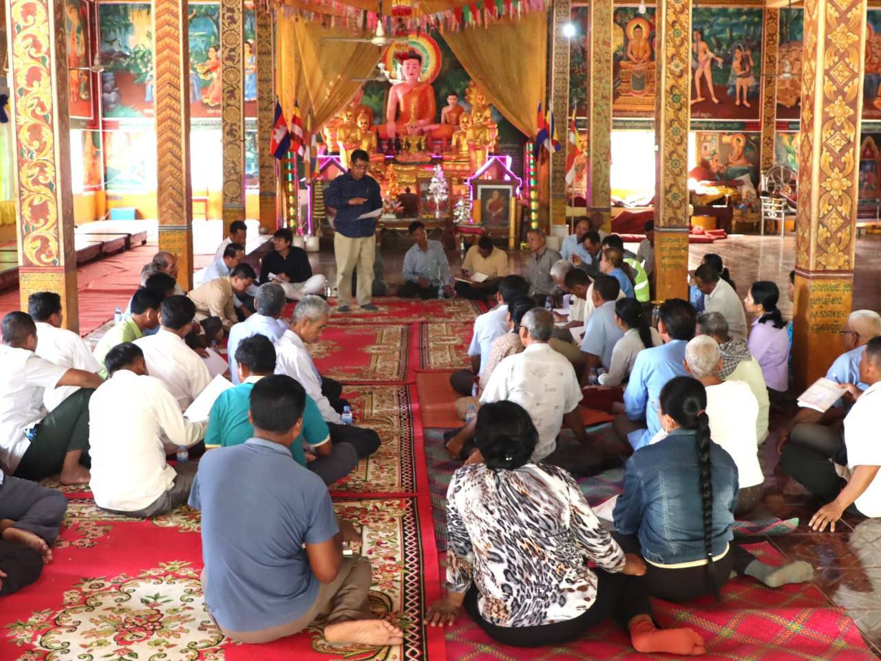 តំណាងក្រសួងអភិវឌ្ឍន៍ជនបទអញ្ជើញប្រកាសការសាងសង់ផ្លូវកៅស៊ូ បេតុងជាង១៣គម និងកំពង់ដរមួយនៅស្រុកស្ទោង: