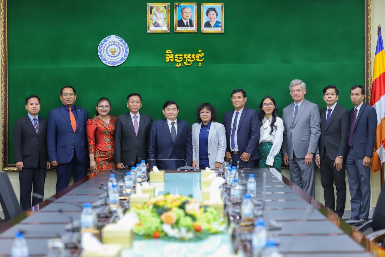 ក្រសួងការងារ និងបណ្តុះបណ្តាលវិជ្ជាជីវៈ និងអង្គការដើម្បីភាពញញឹមនៃកុមារ(PSE) ឯកភាពគ្នាជំរុញការបណ្តុះបណ្តាលជំនាញបច្ចេកទេស និងវិជ្ជាជីវៈដល់យុវជន
