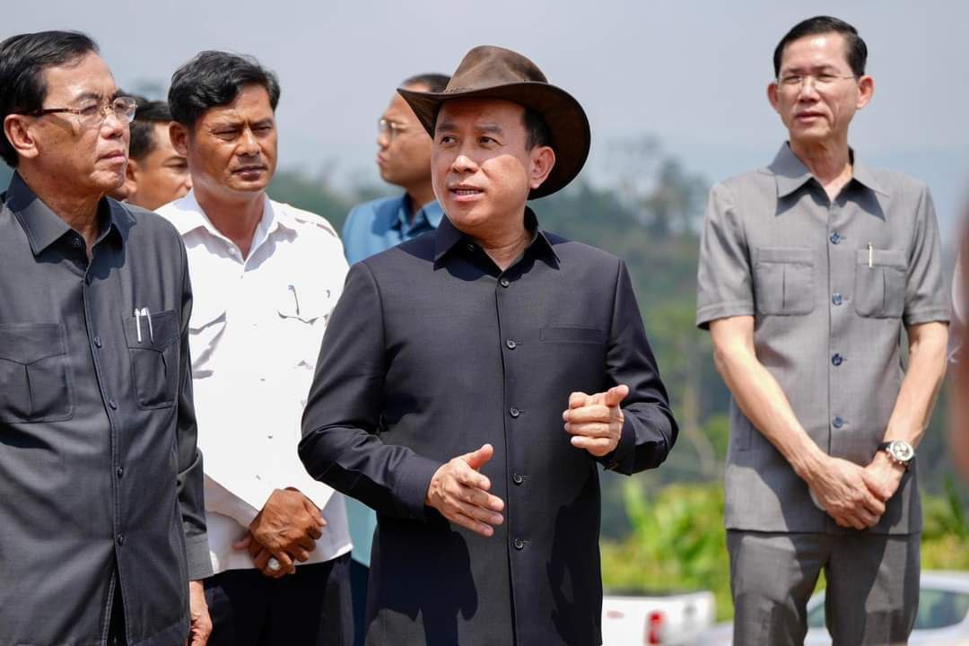 លោករដ្ឋមន្ត្រីក្រសួងអធិការកិច្ច ដឹកនាំក្រុមការងារអន្តរក្រសួង ស្ថាប័ន និងកងកម្លាំងពាក់ព័ន្ធចុះពិនិត្យទីតាំងការអនុវត្តន៍គម្រោងរបស់ លោកស្រី ស៊ឹង សុខអាង នៅជើងភ្នំ១៥០០