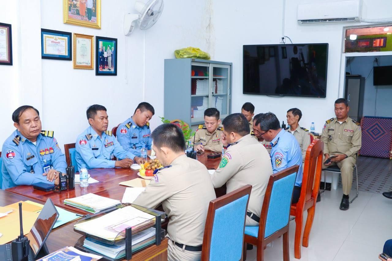 អធិការក្រុងតាខ្មៅ ប្រជុំកម្លាំងដាក់ផែនការបង្ក្រាបគ្រឿងញៀន ក្មេងទំនើង សណ្ដាប់ធ្នាប់ ពិសេសផ្ដោតសំខាន់លើសេចក្ដីសុខជូនពលរដ្ឋ