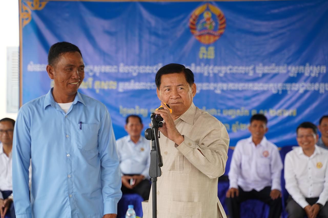 តំណាងរាស្ត្រ សេរី កុលស ដឹកនាំក្រុមគ្រូពេទ្យស្ម័គ្រចិត្ត ចុះជួយពិនិត្យ-ព្យាបាលជំងឺជូនបងប្អូនប្រជាពលរដ្ឋនៅឃុំណាំតៅ នៃស្រុកភ្នំស្រុក