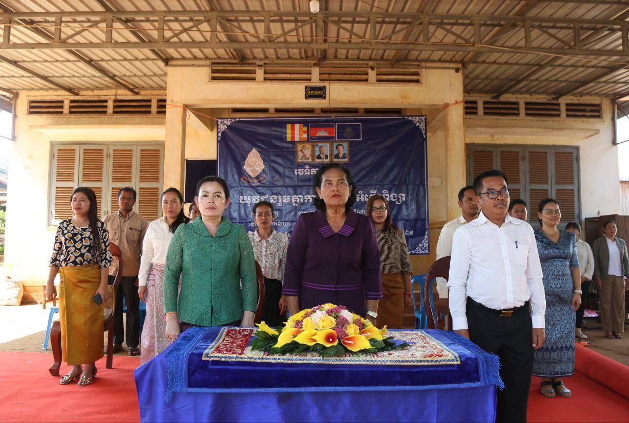 ពិធីបើកវេទិកានារីរតនៈស្តីពី “យុវជនរួមគ្នាកាត់បន្ថយអំពើហិង្សា”