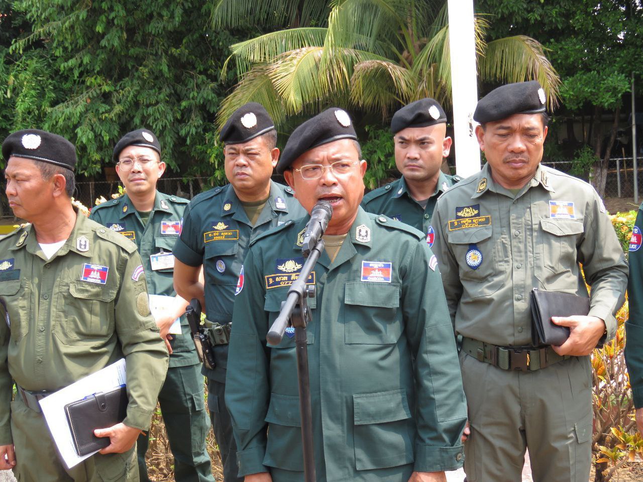 កម្លាំងសមត្ថកិច្ចនគរបាលខេត្តបាត់ដំបងធ្វើ សមយុទ្ធដើម្បីត្រៀមរក្សាសន្តិសុខ សណ្តាប់ធ្នាប់សង្គម ក្នុងឱកាសបុណ្យចូលឆ្នាំថ្មីប្រពៃណីជាតិខ្មែរ