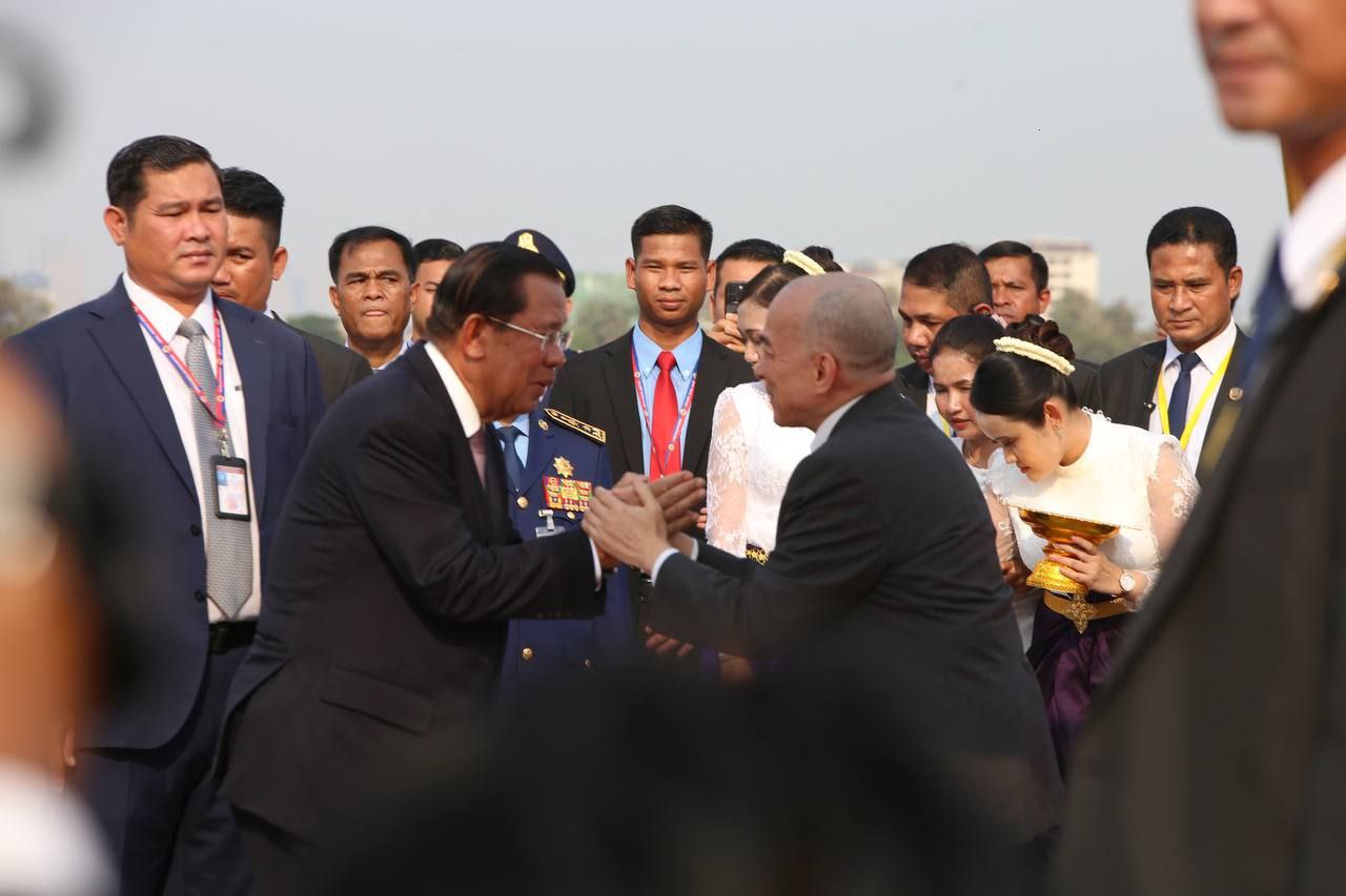 ព្រះមហាក្សត្រស្តេចយាងត្រឡប់មកដល់ប្រទេសកម្ពុជាវិញប្រកដោយសុវត្ថិភាព បន្ទាប់ពីបំពេញព្រះរាជទស្សនកិច្ច នៅប្រទេសជប៉ុន