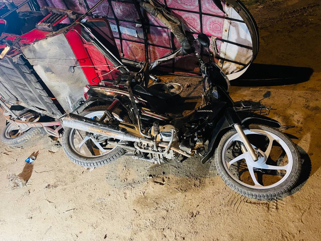 ម៉ូតូសណ្តោងរុឺម៉កបើកបញ្ច្រាសទៅបុកម៉ូតូបណ្តាលឱ្យបុរសម្នាក់ស្លាប់នៅនឹងកន្លែង