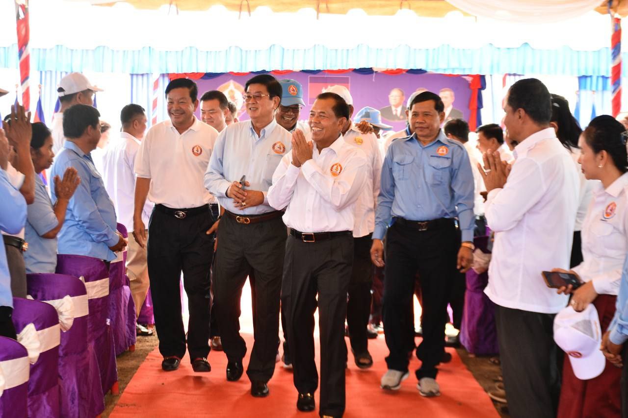 លោក អ៉ី ឈាន វាយតំលៃខ្ពស់ចំពោះសមាជិកក្រុមប្រឹក្សខេត្ត ក្រុង ស្រុកមកពីបក្សប្រជាជនកម្ពុជា ដែលយកអស់កំលាំងកាយ ប្រាជ្ញាស្មារតី បំពេញភារកិច្ចបម្រើប្រជាជន ប្រកបដោយការទទួលខុសត្រូវខ្ពស់