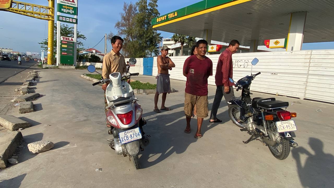 ម៉ូតូម៉ាកlet’s បុកស្ត្រីម្នាក់បណ្តាលឱ្យរងរបួសធ្ងន់