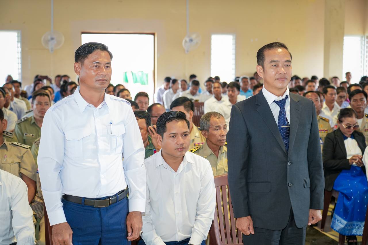អតីតអធិការនគរបាលស្រុកវាលវែង ត្រូវបានប្រកាសតែងតាំង ជា «អភិបាលស្រុក» ជំនួលអភិបាលស្រុកចាស់ត្រូវផ្ទេរភារកិច្ចឱ្យបម្រើការងារនៅរដ្ឋបាលខេត្តពោធិ៍សាត់