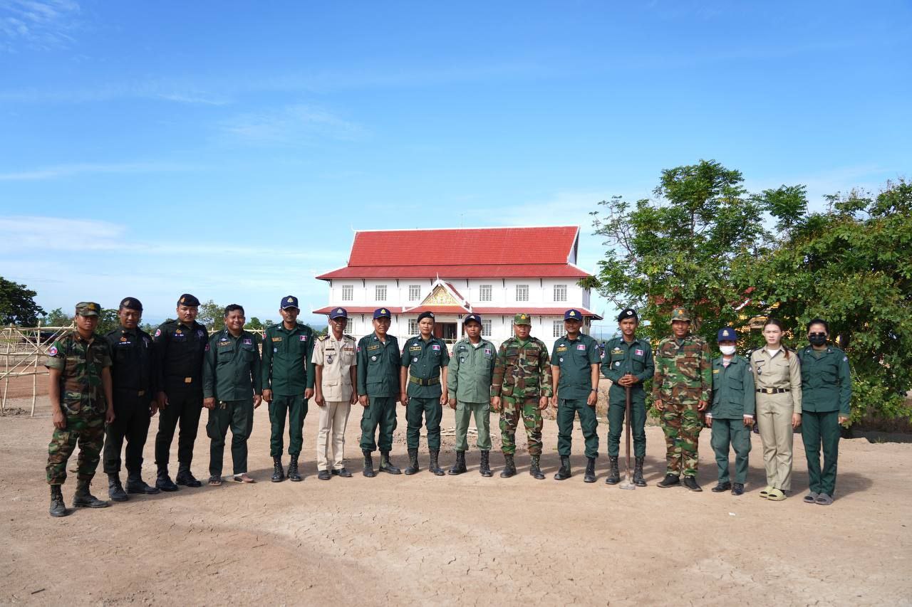 អភិបាលខេត្តពោធិ៍សាត់ ប្តេជ្ញាជម្រុញចលនាដាំឈើ នៅបរិវេណសាលាស្រុកតាលោសែនជ័យ ឱ្យក្លាយជាស្រុកគម្រូមានព័ណ៌ប៉ៃតង