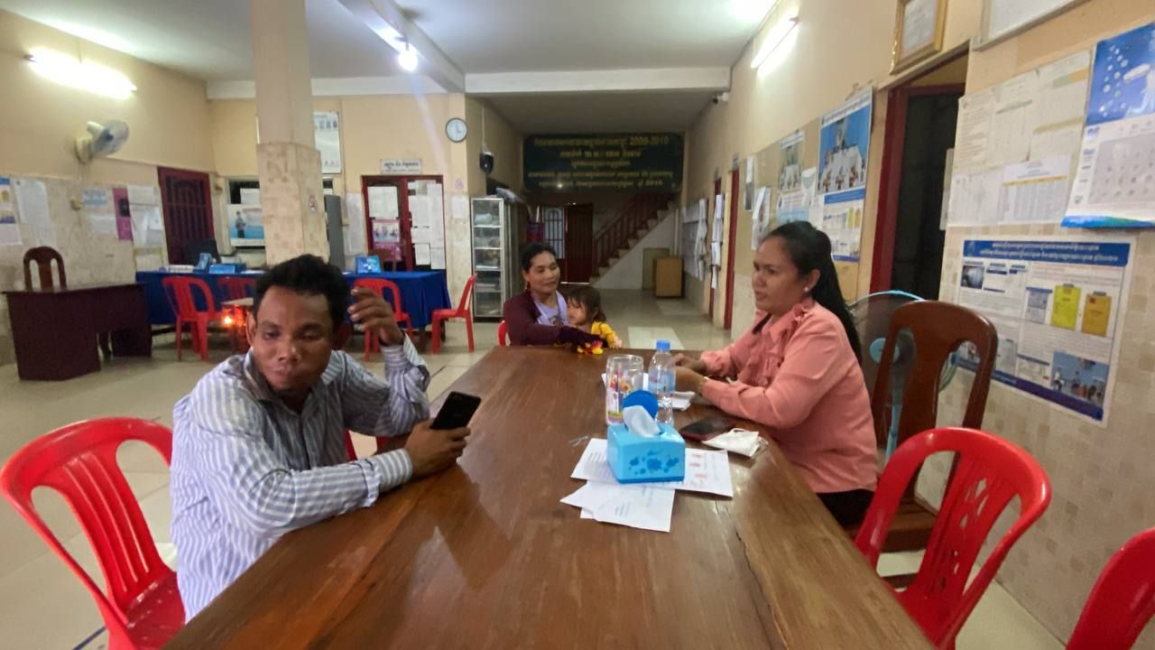 ប្តីចាកចោលប្រពន្ធ និងកូនពីខេត្តតាកែវ មកធ្វើការងារនៅភ្នំពេញ ឈ្លក់ទឹកម៉ាស៊ីនជាប់ស្នេហ៍នារីកោសជប់ និងម៉ាស្សាយកធ្វើប្រពន្ធចុង ដល់បែករឿងប្រាប់ប្រពន្ធត្រង់ថា «បងមានប្រពន្ធចុងថ្មីហើយ….!»