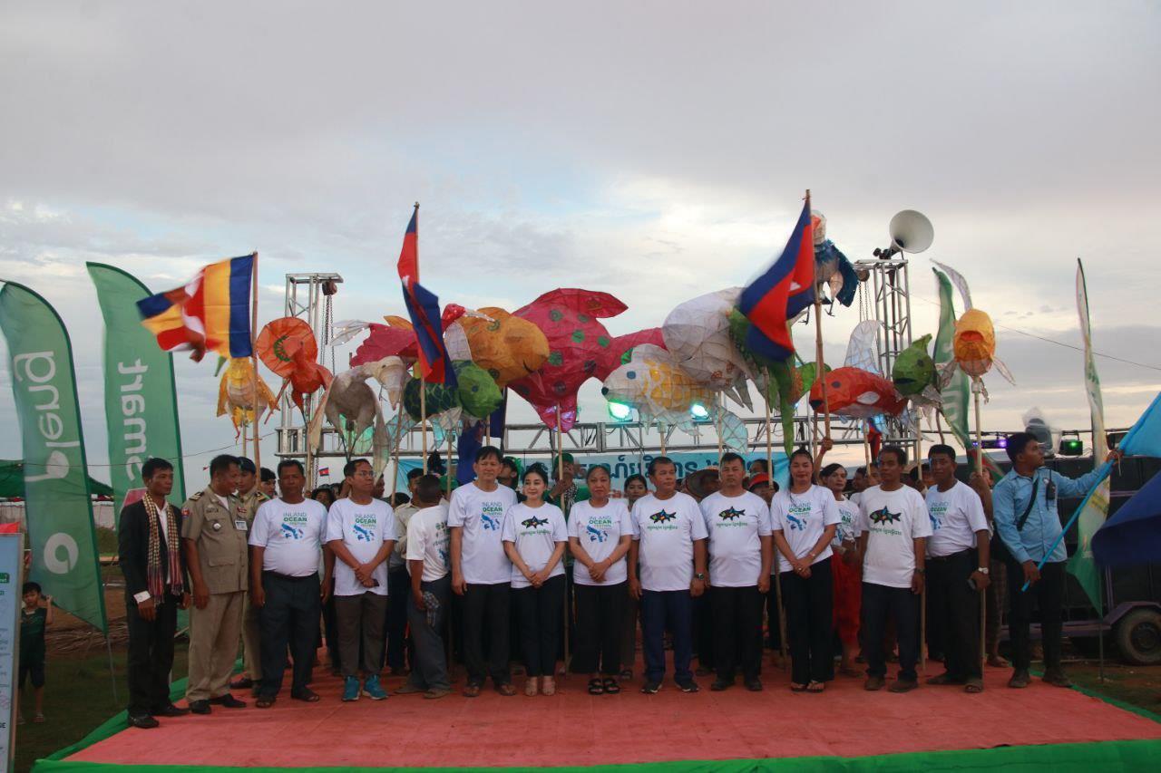 អាជ្ញាធរខេត្តសៀមរាប រៀបចំក្បួនដង្ហែតុក្កតាយក្ស តំណាងឱ្យរូបសត្វផ្សេងៗ ដើម្បីអបអរព្រឹត្តិការណ៍ទេសចរណ៍បរិស្ថាន ឆ្នាំ២០២៤ នៅសហគមន៍ទេសចរណ៍កំពង់ភ្លុក