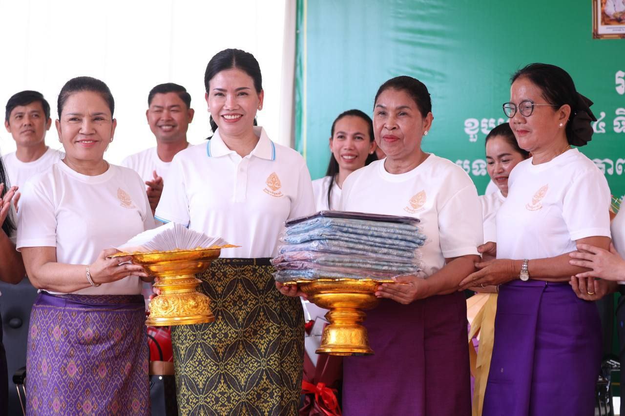 លោកជំទាវបណ្ឌិត បាន ស្រីមុំ អភិបាលខេត្តប៉ៃលិន ជម្រុញឲ្យអាជ្ញាធរ គ្រប់លំដាប់ថ្នាក់ អនុវត្តផែនការយុទ្ធសាស្ត្រនារីរតនៈ ក្នុងការពង្រឹងសមត្ថភាព រចនាសម្ព័ន្ធស្ថាប័ន និងការលើកកម្ពស់សមភាពយេនឌ័រ
