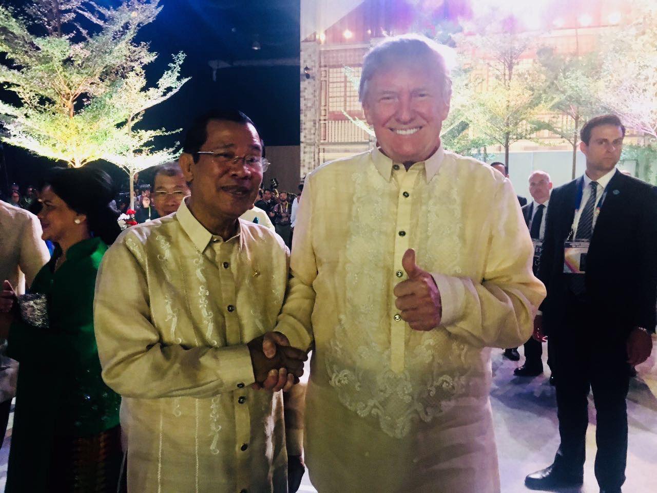 សម្តេចតេជោ ហ៊ុន សែន កោតសរសើ លោក ដូណាល់ ត្រាំ មានសេចក្តីក្លាហានដឹកនាំពិភពលោក ដើម្បីប្រយុទ្ធប្រឆាំងព័ត៌មានក្លែងក្លាយ