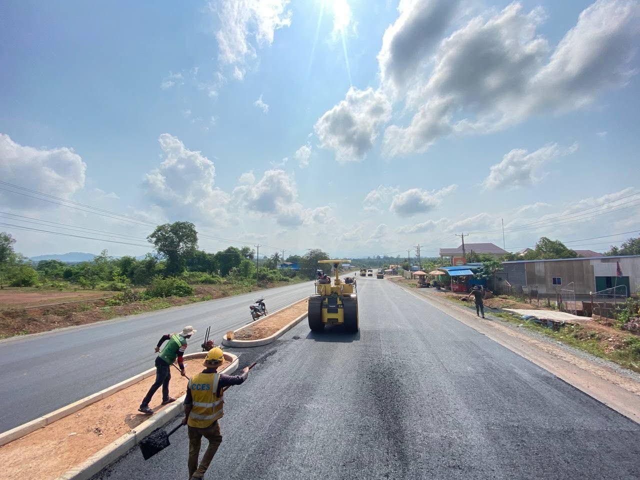 កុំបាច់បារម្ភផ្លូវទៅកោះកុងទៀត...! ស្ទើរគ្រប់កំណាត់ នៃការដ្ឋានគម្រោងលើកកម្រិតគុណភាពផ្លូវជាតិលេខ៤៨(ស្រែអំបិល-កោះកុង) បានរួចរាល់ហើយ!