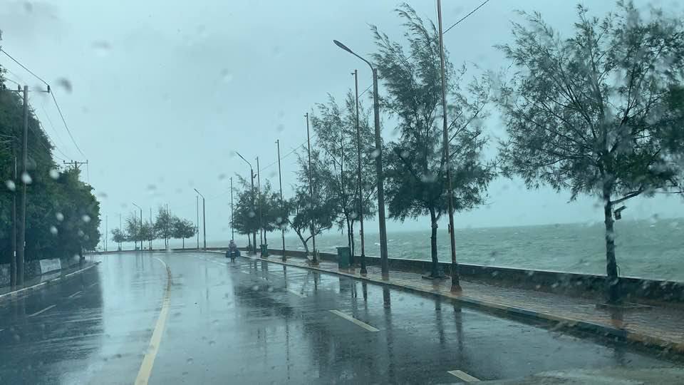 ខេត្តកោះកុង ព្រះសីហនុ កំពត និងជួរភ្នំបូកគោ អាចមានភ្លៀងធ្លាក់គ្របដណ្តប់លើផ្ទៃដី ១០%