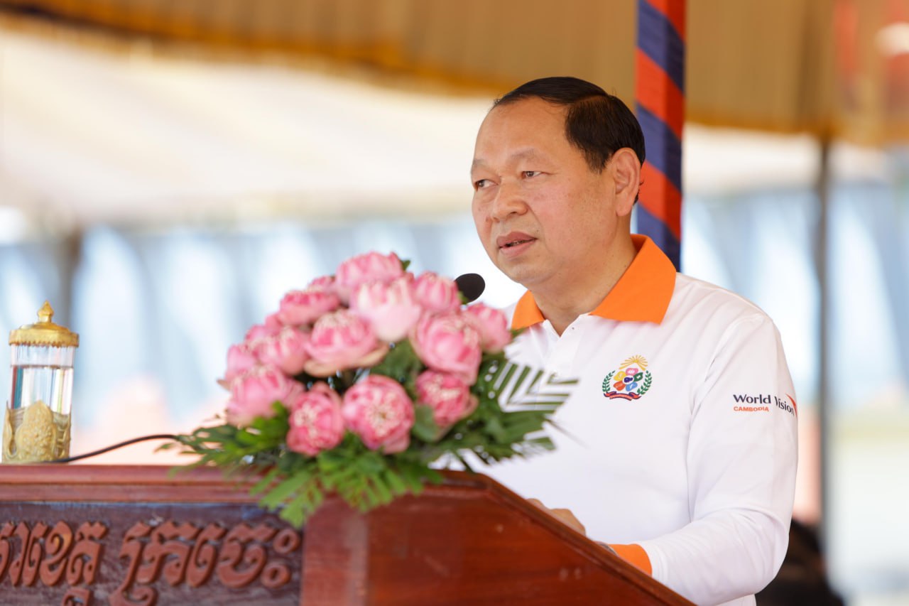 ឯកឧត្តម ឆាយ ឫទ្ធិសែន រដ្ឋមន្ត្រីក្រសួងអភិវឌ្ឍន៍ជនបទ អញ្ជើញជាអធិបតីក្នុងពីធីប្រកាសទទួលស្គាល់ជាផ្លូវការខេត្តក្រចេះ ជាខេត្តទី២០ ទទួលបានជ័យលាភីបញ្ចប់ការបន្ទោបង់ពាសវាលពាសកាល