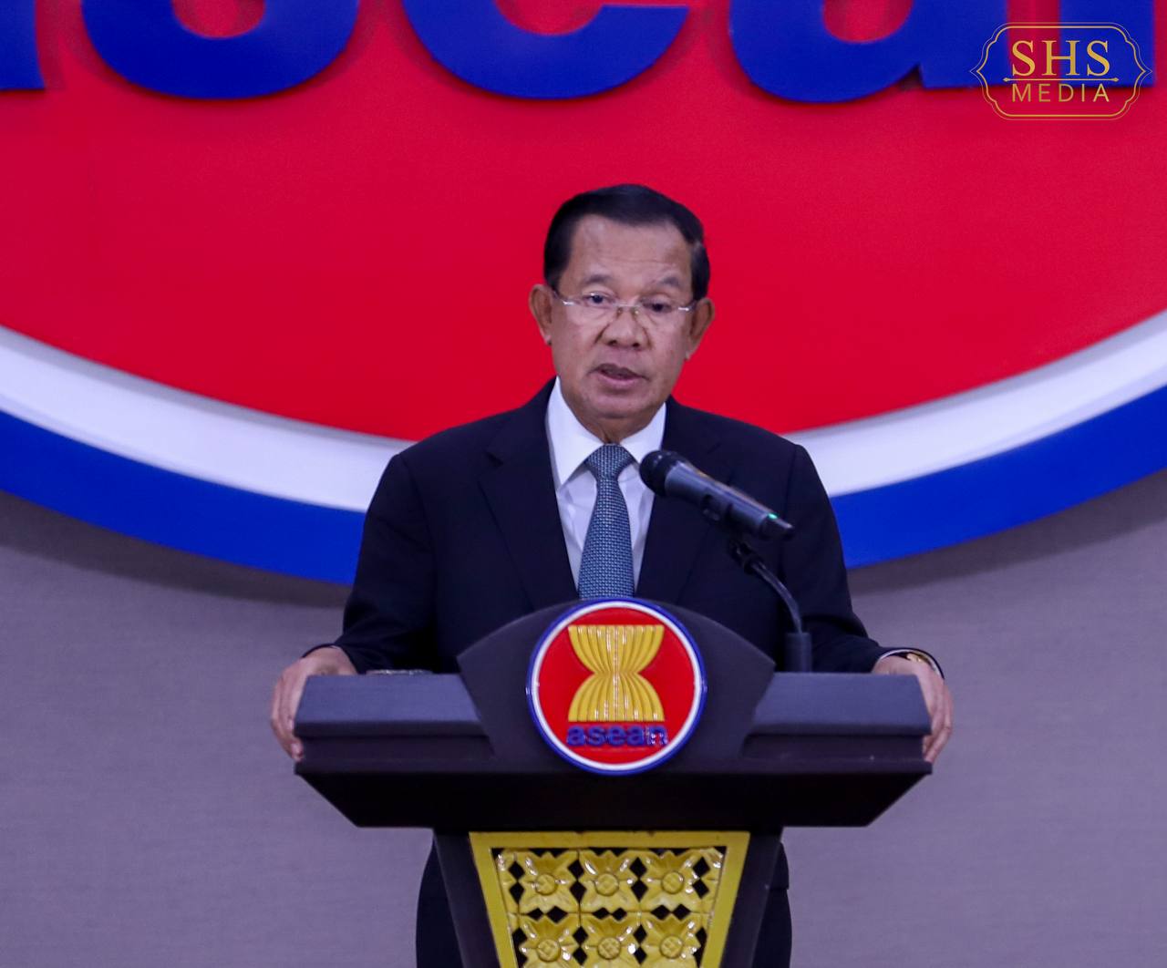 TOP NEWS: សម្តេចតេជោ ហ៊ុន សែន៖ «កម្ពុជា មានជម្រើស៤យ៉ាង ក្នុងការរំដោះប្រទេស ពីរបប ប៉ុល ពត ដើម្បីស្វែងរកសន្ដិភាពជូនជាតិ»