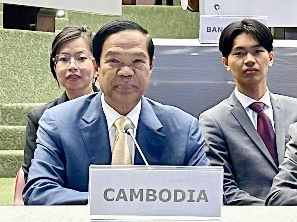 ទេសរដ្ឋមន្ត្រី គន់ គីម ដឹកនាំគណៈប្រតិភូកម្ពុជា ចូលរួមសន្និសីទលើកទី៨ នៃវេទិកាពិភពលោក ស្តីពី «ការកាត់បន្ថយហានិភ័យគ្រោះមហន្តរាយ» នៅទីក្រុងហ្សឺណែវ ប្រទេសស្វីស
