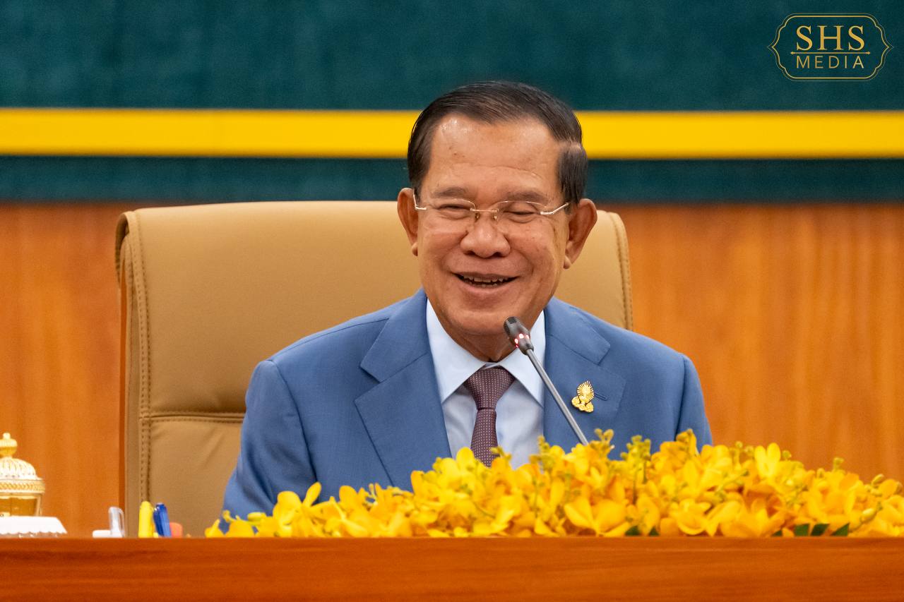 សម្តេចតេជោ ហ៊ុន សែន៖ បង្ហាញក្តីសប្បាយរីករាយ និងមោទភាពបំផុត ពេលឃើញកូនប្រុសទាំង៣នាក់ ចេះស្រឡាញ់គ្នា និងរួបរួមគ្នាការពារទឹកដីពីការឈ្លានពានរបស់កងទ័ពថៃ…!