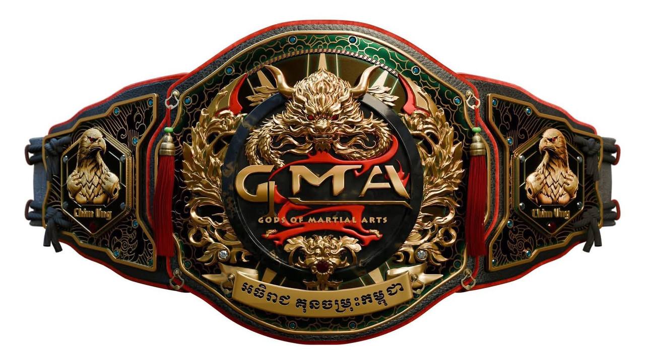 អស្ចារ្យណាស់..! កម្មវិធី MMA នៅប្រទេសវៀតណាម ដាក់អក្សរខ្មែរលើខ្សែក្រវាត់ក្រោមចំណងជើងថា «អធិរាជ គុនចម្រុះកម្ពុជា»