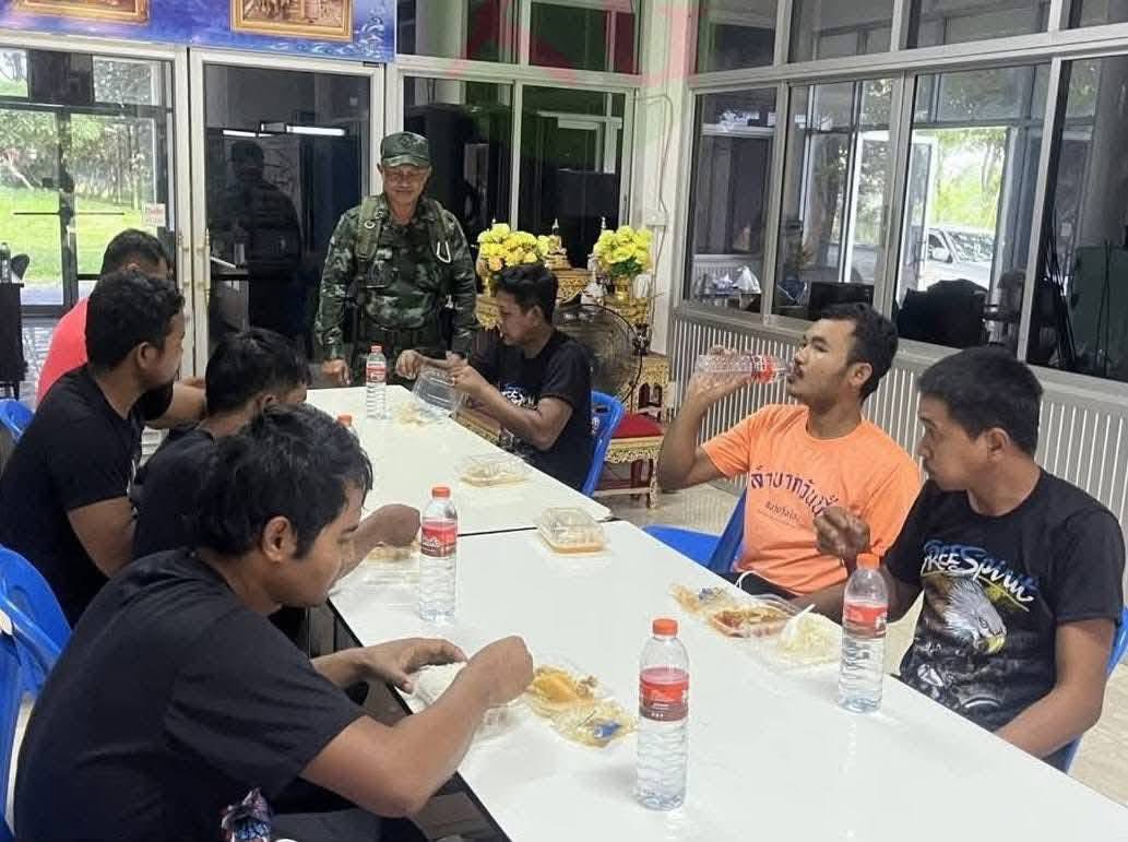 គិតត្រឹមព្រឹកថ្ងៃអាទិត្យនេះ ក្រៅកងកម្លាំងរបស់កម្ពុជាចំនួន ០២ រូប ដែលបញ្ជូនមកថ្មីៗនេះ កម្លាំងនៅសល់ភាគីថៃមិនទាន់បញ្ជូនមកកម្ពុជាវិញទេ!