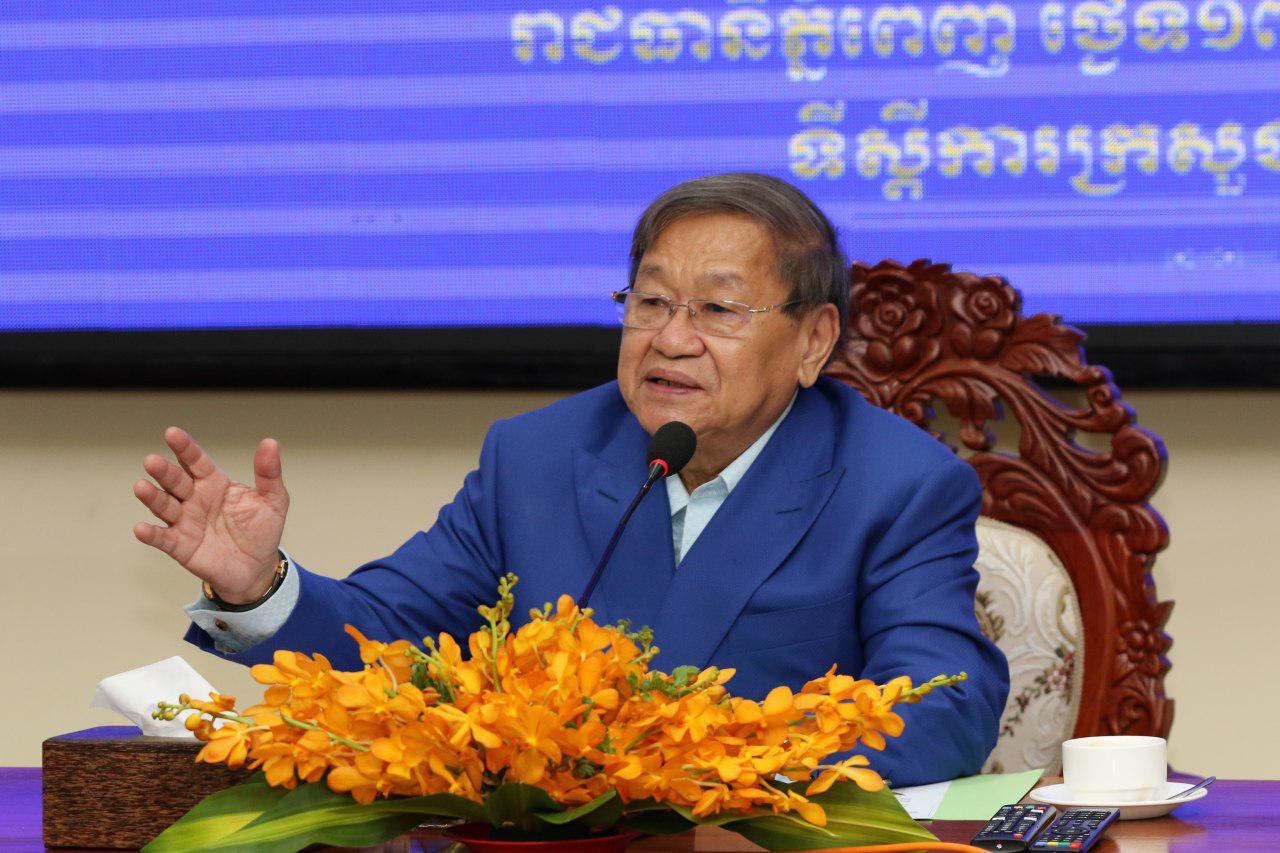 អតីតរដ្ឋមន្ត្រីក្រសួងព័ត៌មាន បានលើកយកប្រវត្តិសាស្ត្រអំពីពាក្យហៅថា «សៀម ឬ ថៃ» មកពន្យល់ ដើម្បីឱ្យអស់ចំងល់!
