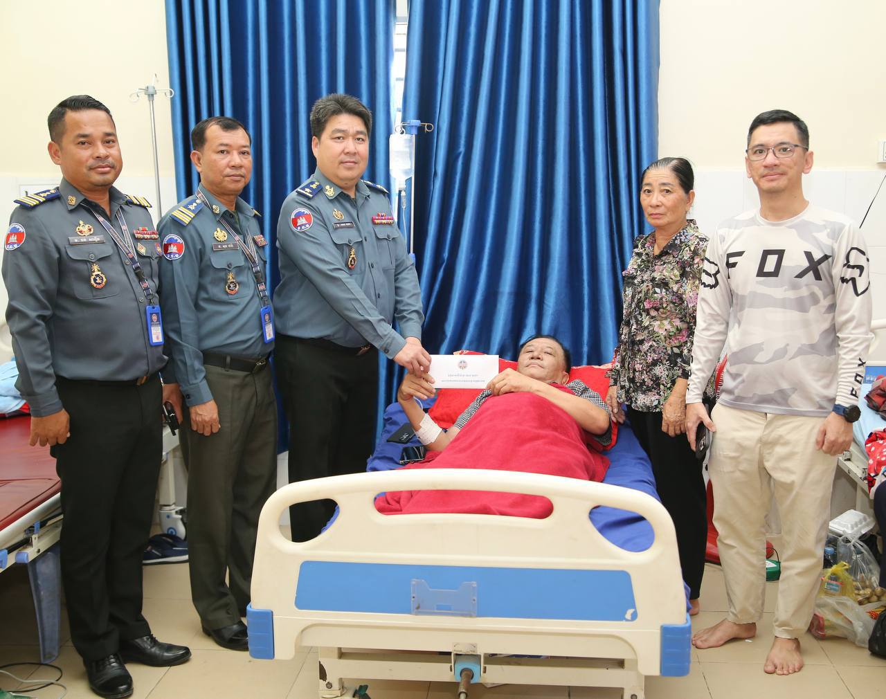 មេប៉េអឹមស្រុកស្រុកបាទី មានជំងឺ «គ្រុនឈាម» កំពុងសម្រាកព្យាបាលក្នុងមន្ទីរពេទ្យបង្អែកខេត្តតាកែវ