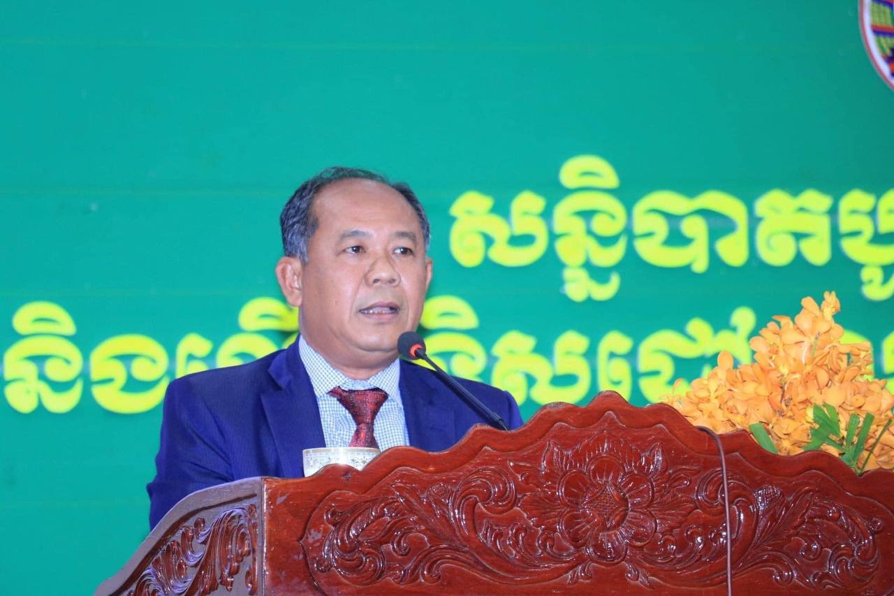 អាជ្ញាធរខេត្តបន្ទាយមានជ័យ ចេញលិខិតជំទាស់ ករណីអភិបាលខេត្តស្រះកែវ សន្យាចេញប័ណ្ណកម្មសិទ្ធឱ្យពលរដ្ឋរបស់ខ្លួន រំលោភ MoU2000អាជ្ញាធរខេត្តបន្ទាយមានជ័យ ចេញលិខិតជំទាស់ ករណីអភិបាលខេត្តស្រះកែវ សន្យាចេញប័ណ្ណកម្មសិទ្ធឱ្យពលរដ្ឋរបស់ខ្លួន រំលោភ MoU2000