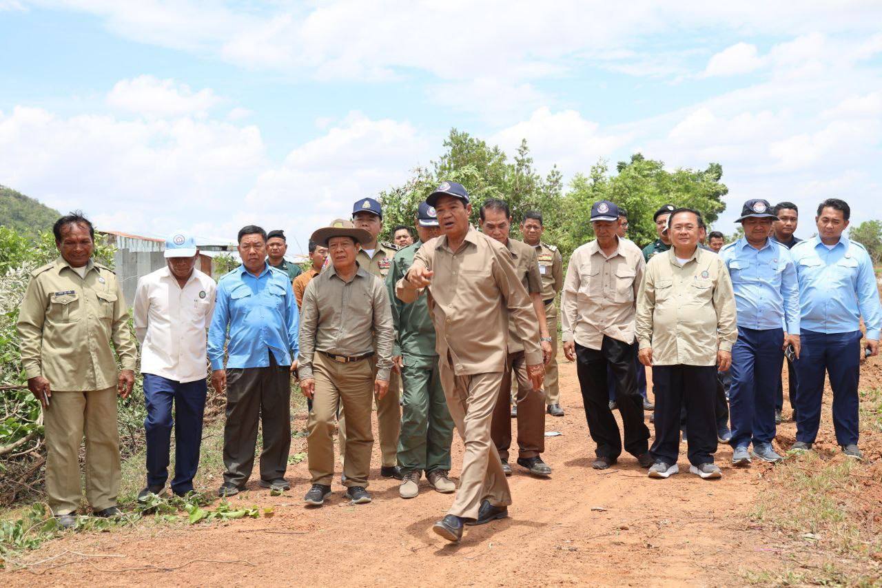 ទេសរដ្ឋមន្ត្រី គន់ គីម អញ្ជើញពិនិត្យការកសាងហេដ្ឋារចនាសម្ព័ន្ធ និងសាងសង់ផ្ទះជូនអតីតយុទ្ធជននៅខេត្តបាត់ដំបង