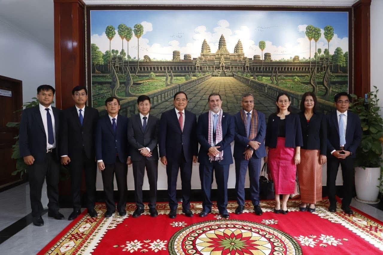 អាជ្ញាធរមីន ប្រាប់ទៅ UNDP អំពីតម្រូវការបន្ទាន់ក្នុងកិច្ចការបោសសម្អាតយុទ្ធភណ្ឌគ្រឿងផ្ទុះ ដែលបន្សល់ទុកពីជម្លោះប្រដាប់អាវុធក្នុងរយៈពេល៥ថ្ងៃ រវាងកម្ពុជា-ថៃ