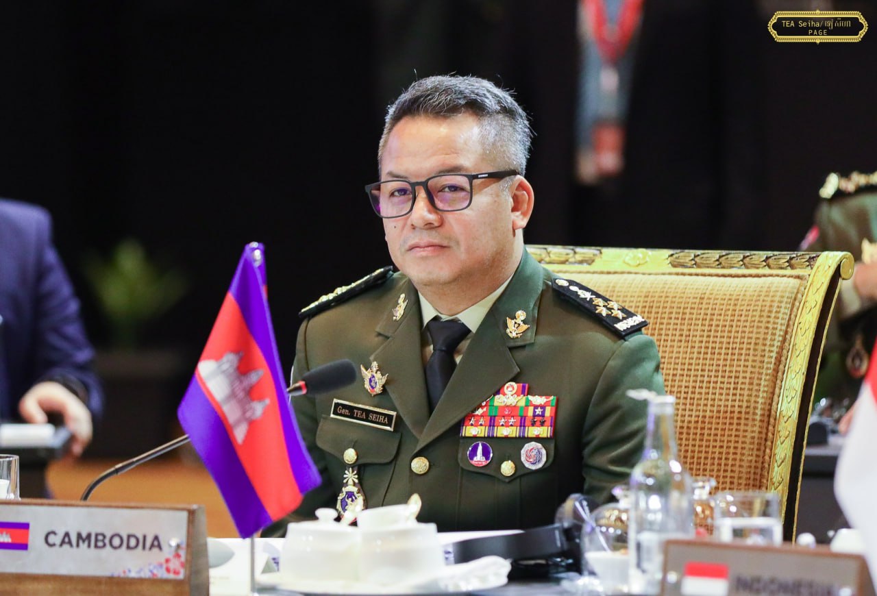 ប្រមុខក្រសួងការពារជាតិ៖ «កម្ពុជា ទន្ទឹមរង់ចាំថៃភាគីដោះលែងវីរៈកងទ័ពទាំង១៨នាក់ ដែលមានចែងនៅក្នុងប្រការនៃកិច្ចព្រមព្រៀងថ្ងៃទី២៦ ខែតុលា»