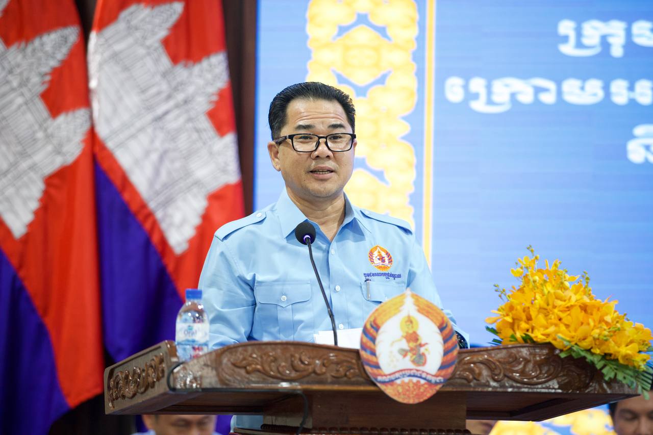 ប្រកាសទទួលស្គាល់សមាជិកក្រុមជំនួយការថ្មីផ្នែកក្រសួង-ស្ថាប័ន នៃយុវជនគណបក្សថ្នាក់កណ្តាល ចំនួន ១៤៣ រូប