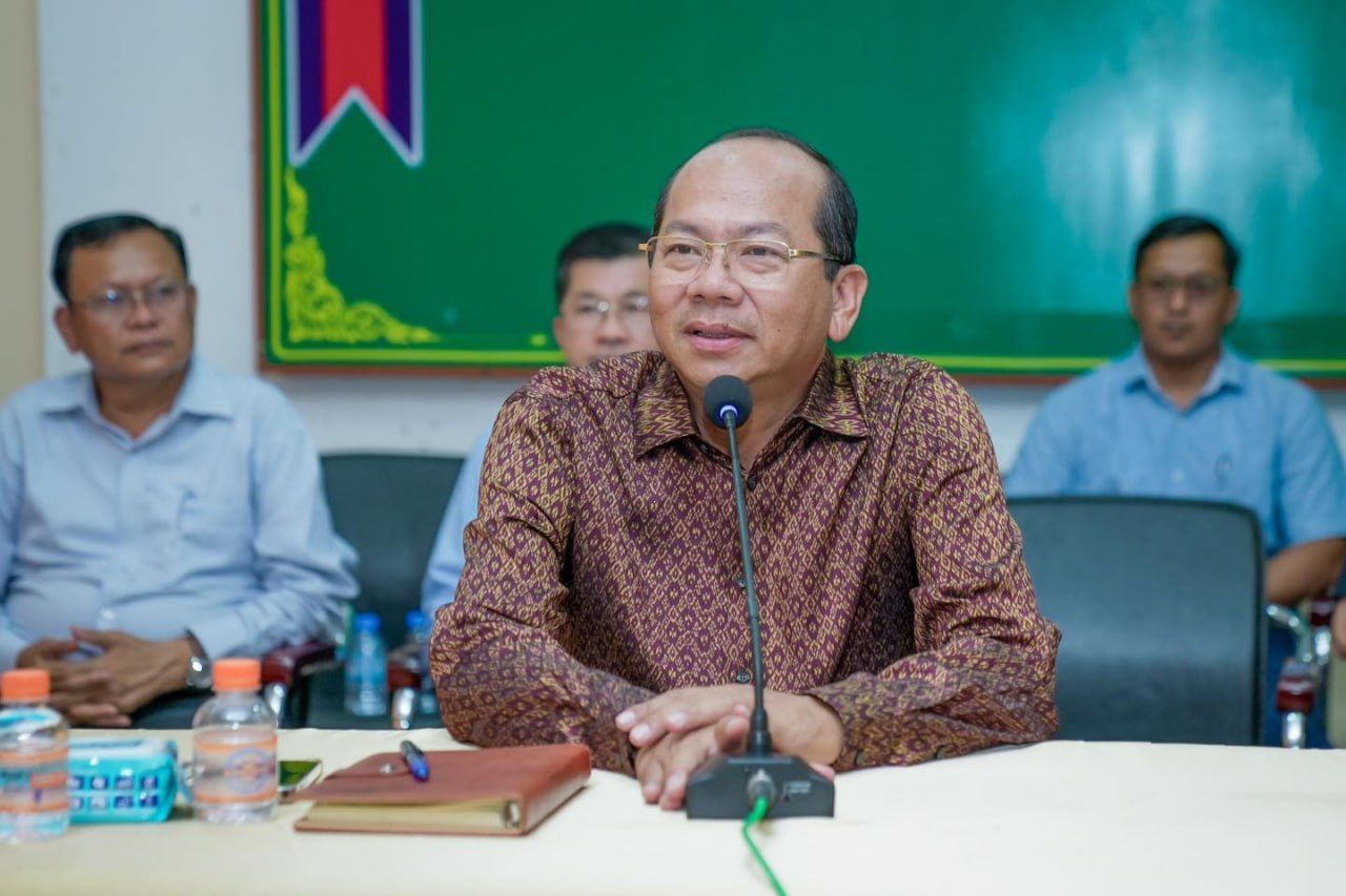 អភិបាលខេត្តកំពតថាមន្ត្រីគឺជាមន្ត្រីអនុវត្តច្បាប់ត្រូវបំរើជាតិនឹងប្រជាជនខ្លួនឱ្យរុងរឿងគឺជាការតបស្នងសងគុណនូវទឹកដីកំណើត និងតម្លៃនៃសន្តិភាព