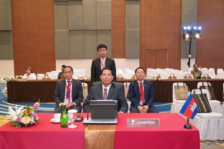 តំណាងរដ្ឋមន្រ្តីសង្គមកិច្ច លោកឯម ច័ន្ទមករា ស្នើឱ្យមានការសហការដើម្បីធានាថា ជនមានពិការភាពនៅ ក្នុងតំបន់អាស៊ាន ត្រូវបានលើកកម្ពស់សិទ្ធិនិងបានគិតគូរពីសុខមាលភាព