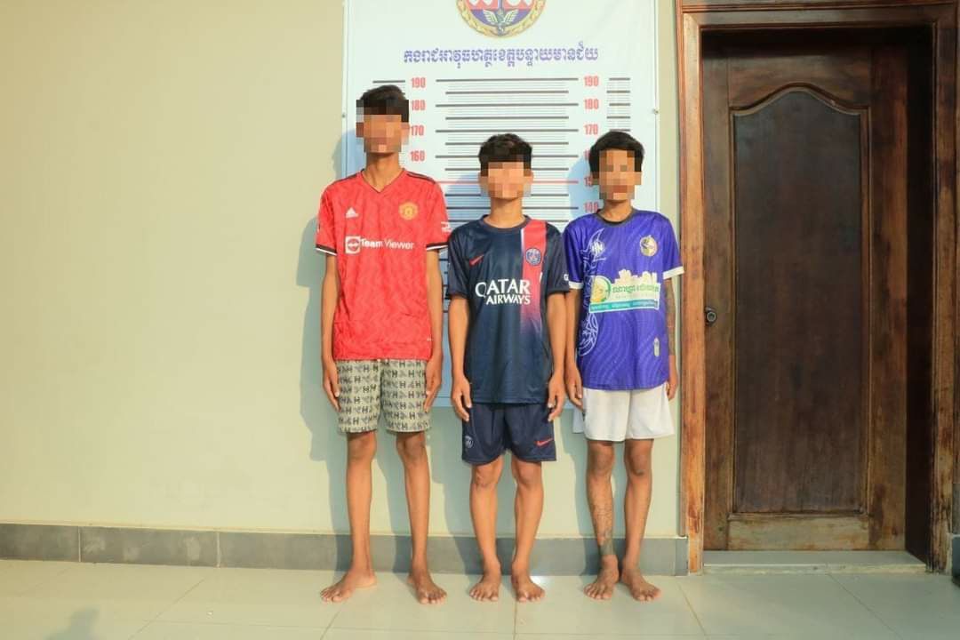កងរាជអាវុធហត្ថខេត្ត បញ្ជូនជនសង្ស័យ ៣នាក់ ទៅសាលាដំបូងខេត្ត