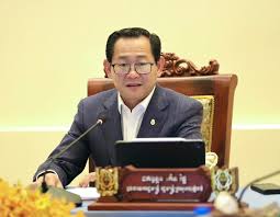 TOP NEWS: ឧបនាយករដ្ឋមន្ត្រី កើត រិទ្ធ បានបញ្ជាក់ថា៖ «ការធ្វើវិសោធនកម្ម មាត្រា ៣៣ នៃរដ្ឋធម្មនុញ្ញ ដកសញ្ញាតិខ្មែរ ចំពោះពលរដ្ឋខ្មែរណាក្បត់ជាតិ និងប្រជាជនខ្លួនឯងប៉ុណ្ណោះ»