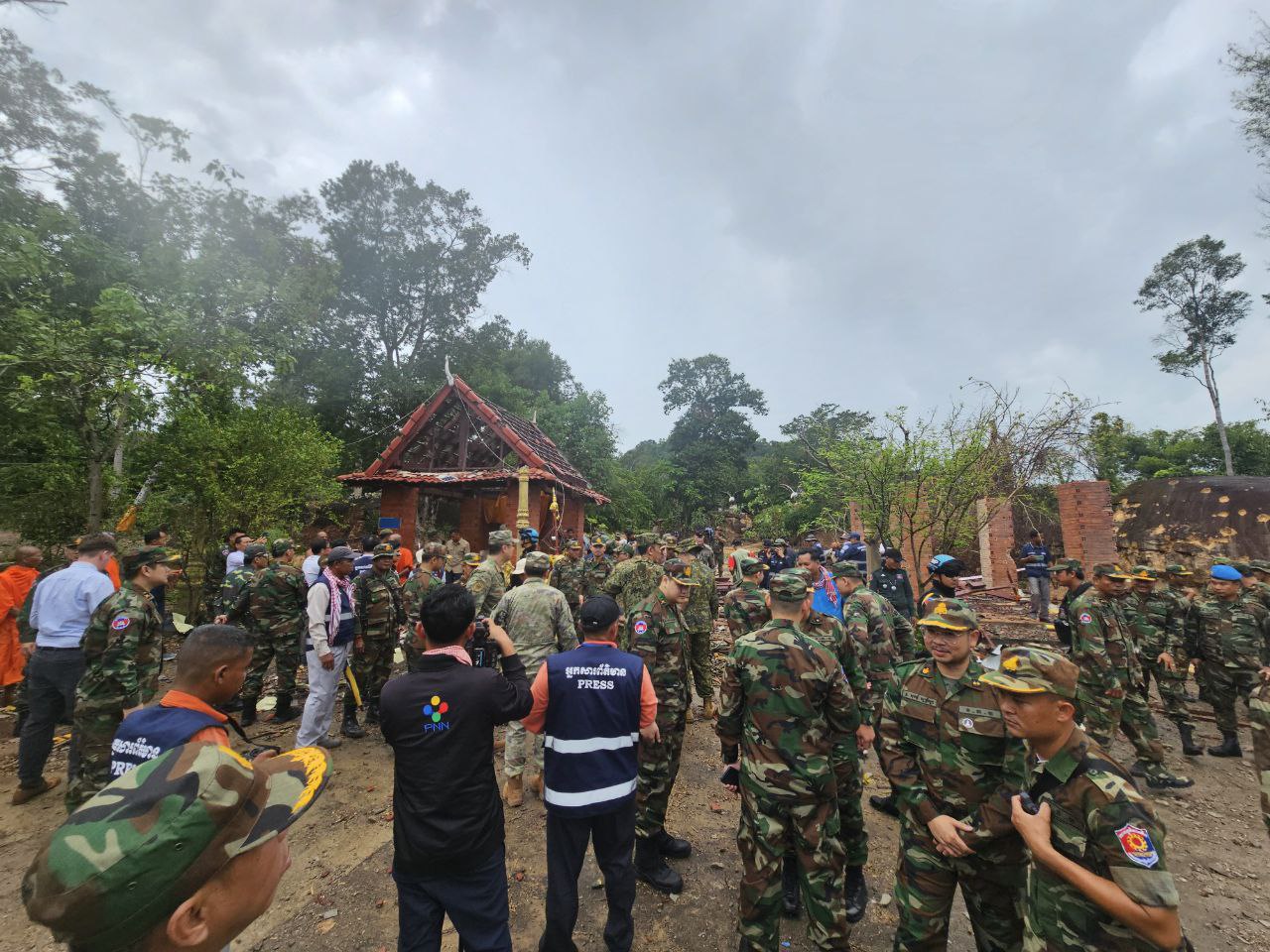 បេះដូងស្រឡាញ់សន្តិភាពរបស់ថ្នាក់ដឹកនាំកម្ពុជា និងប្រជាពលរដ្ឋខ្មែរ គឺស្របទៅនឹងស្មារតីរបស់សហគមន៍អន្តរជាតិ គឺជាជន្ទល់ដ៏រឹងមាំក្នុងការទ្រទ្រង់ក្នុងកិច្ចព្រមព្រៀងឈប់បាញ់ឱ្យមានប្រសិទ្ធភាព