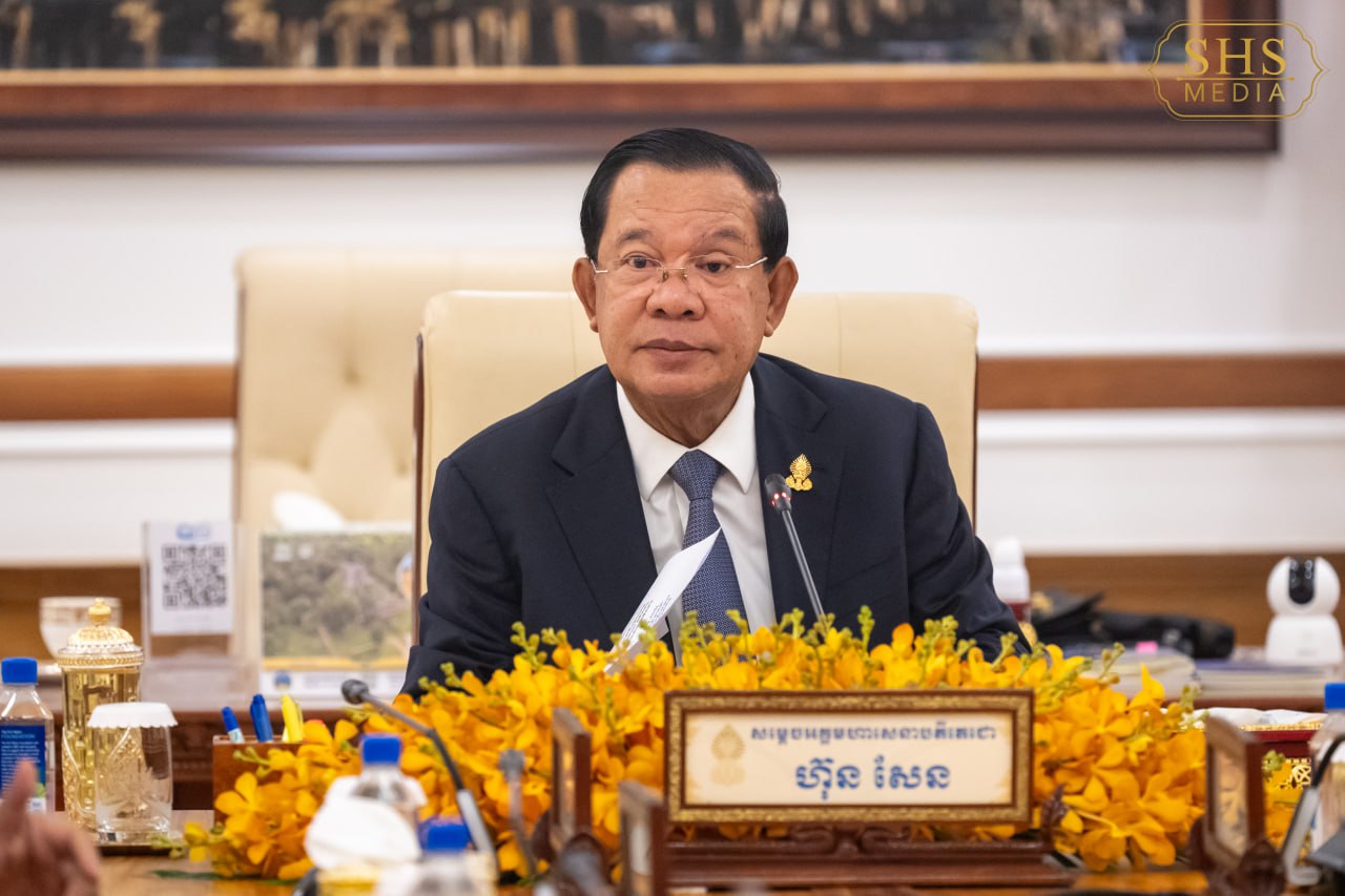 សម្តេចតេជោ៖ កម្ពុជា មិនទៅសុំថៃបើកច្រកព្រំដែនវិញទេ និងសង្ឃឹមថាប្រជាជនកម្ពុជាមិនយល់ច្រឡំថា “ថ្នាក់ដឹកនាំកម្ពុជាធ្វើថោកទៅសុំថៃឲ្យបើកច្រកព្រំដែនវិញនោះដែរ”