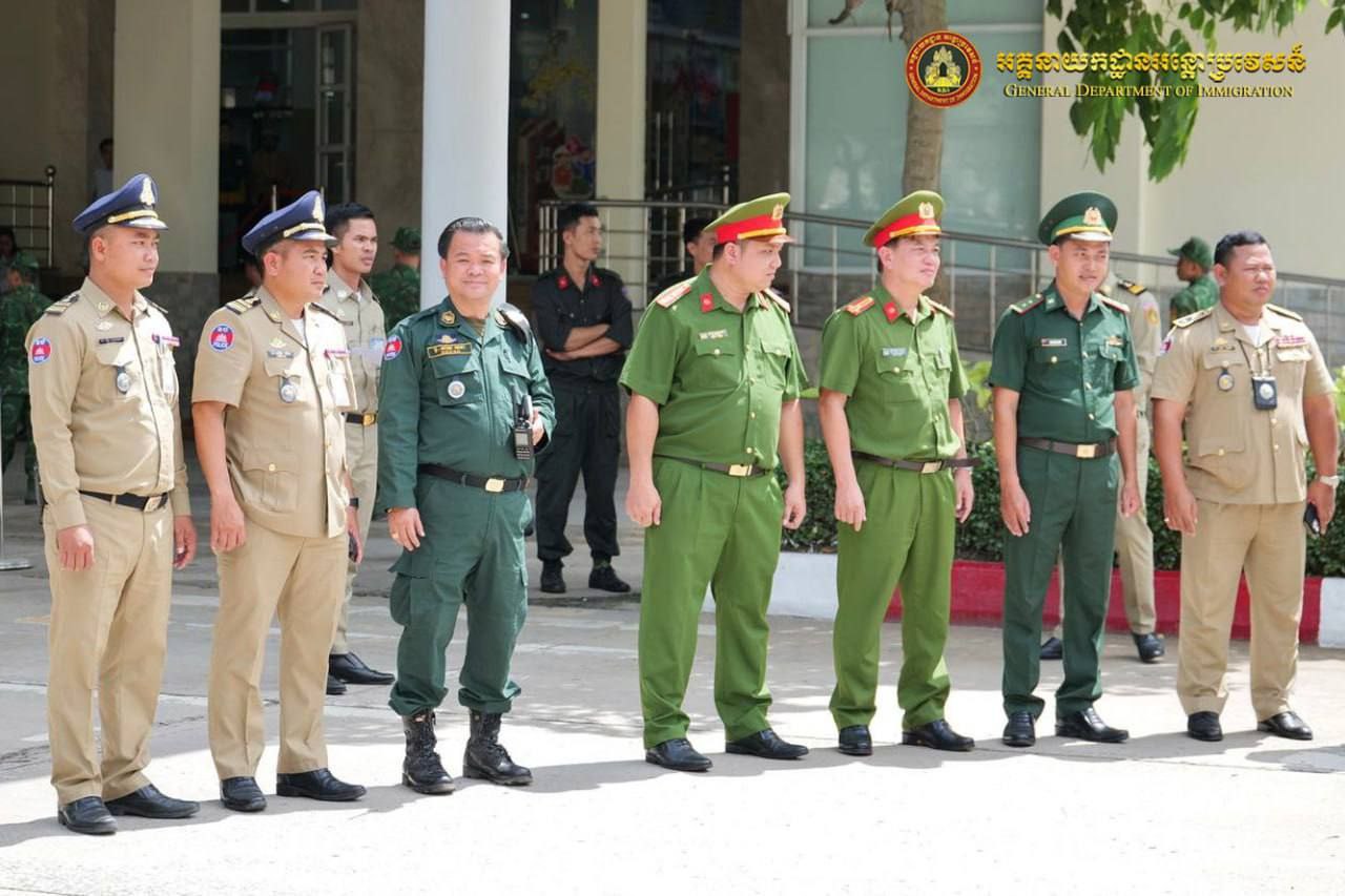 ជនជាតិវៀតណាមចំនួន៣៤នាក់ ត្រូវបានបណ្តេញចេញពីកម្ពុជា តាមប៉ុស្តិ៍នគរបាលច្រកទ្វារព្រំដែនអន្តរជាតិបាវិត