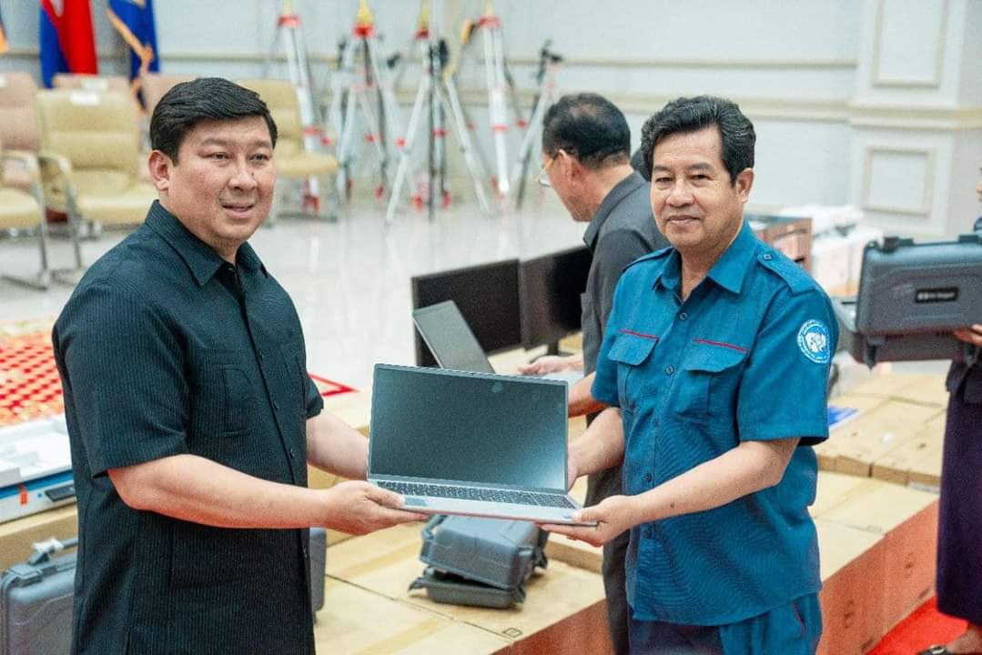 ប្រជាពលរដ្ឋ រស់នៅភូមិព្រះឥន្ទស្មត់ ឃុំថ្មពូន ស្រុកកញ្ចៀច បន្តបកអាក្រាតរឿងលោក ស្រី វិចិត្រ អនុប្រធានវាលក្រុម ៥ យកលុយលើសរដ្ឋកំណត់ ជាថ្នូប្រគល់បណ្ណកម្មសិទ្ធិដីធ្លី!