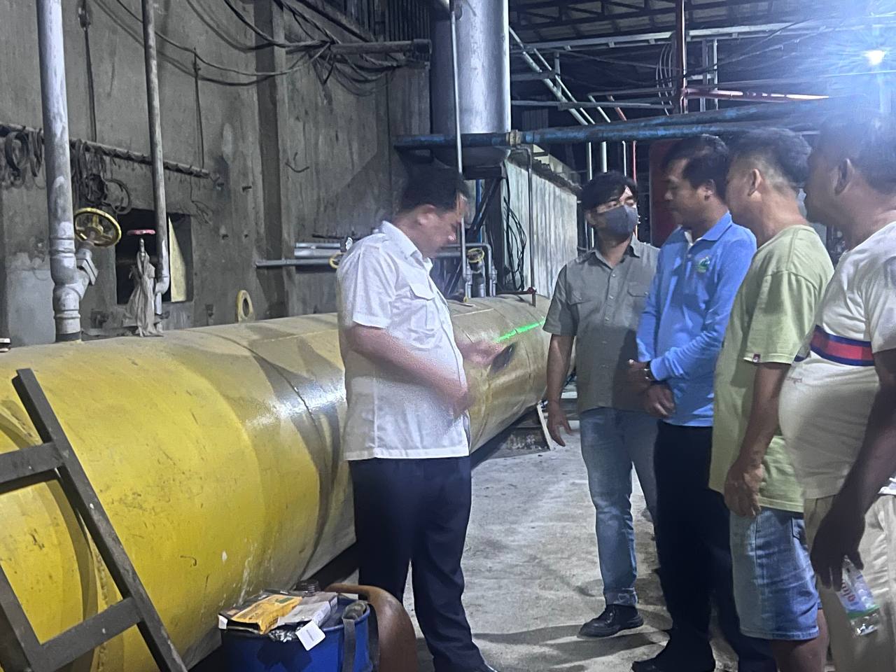 ក្រសួងបរិស្ថាន ចុះពិនិត្យនិងទប់ស្កាត់ករណីមានការលេចធ្លាយឧស្ម័នអាម៉ូញាក់របស់រោងចក្រទឹកកកមួយកន្លែងនៅបុរី ឡុង នី