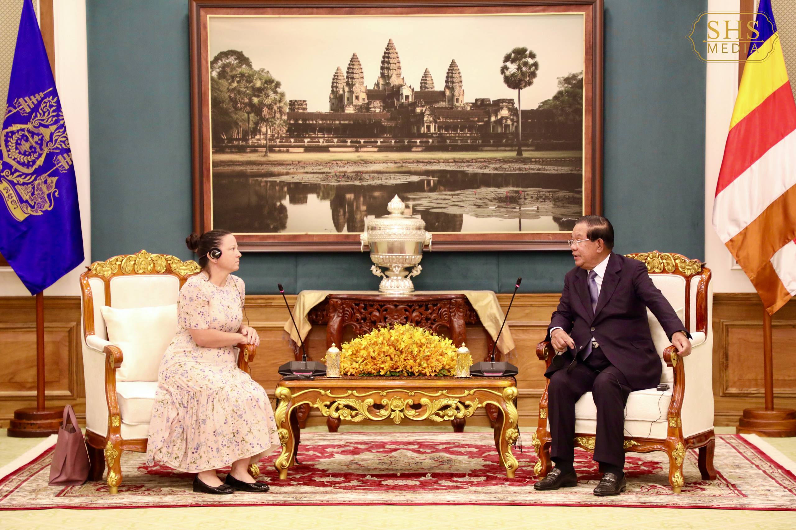 សម្តេចតេជោ ហ៊ុន សែន អនុញ្ញាតឱ្យលោកជំទាវ Marketa Kolc Hajkova ឯកអគ្គរដ្ឋទូតនៃសាធារណរដ្ឋឆែក ប្រចាំនៅកម្ពុជា ចូលជួបសម្តែងការគួរសម