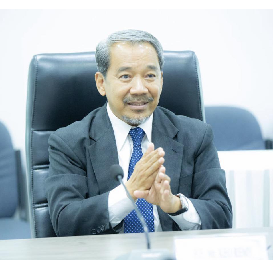 គ.ស.ម.ក. អំពាវនាវឱ្យឯកអគ្គរដ្ឋទូតបារាំង ទាក់ទង លោក Matt Hunt អ្នកកាសែតឯករាជ្យម្នាក់ នៃសារព័ត៌មាន France 24 ដើម្បីត្រួតពិនិត្យខ្លឹមព័ត៌មានអំពីបញ្ហព្រំដែន កម្ពុជា-ថៃ និងកែតម្រូវភ្លាមៗ ដើម្បីកុំឱ្យមានការភ័ន្តច្រឡំ