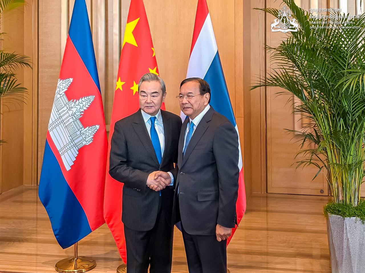 កម្ពុជា-ចិន-ថៃ បើកកិច្ចប្រជុំត្រីភាគី ជំរុញសន្តិភាព និងការអនុវត្តបទឈប់បាញ់