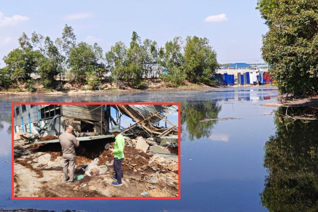 មន្ត្រីជំនាញបដិសេធព័ត៌មានរោងចក្របារីបង្ហូរសំណល់រាវ បញ្ជាក់ក្លិនស្អុយបណ្តាលពីសំណល់នៃការបាញ់ទឹកពន្លត់ភ្លើងឆេះឃ្លាំងថ្នាំជក់ នាពេលកន្លងមក!