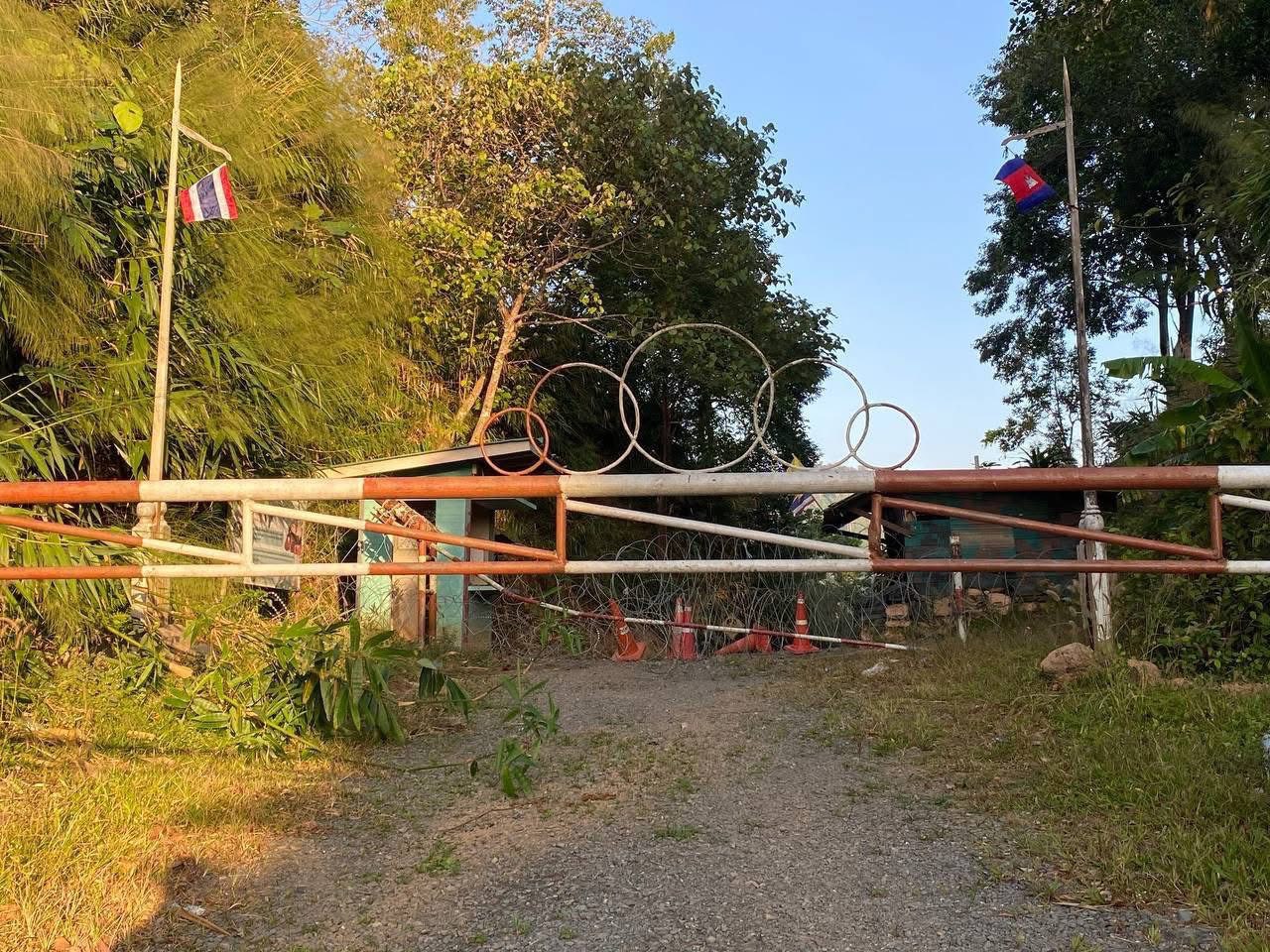 សត្វដំរីព្រៃចេញពីថៃ បម្រុងចូលដីកម្ពុជា តាមច្រកទ្វាតំបន់ «៤០០» ត្រូវបានកម្លាំងប្រចាំការព្រំដែនរុញច្រានឱ្យវិលត្រឡប់វិញ!