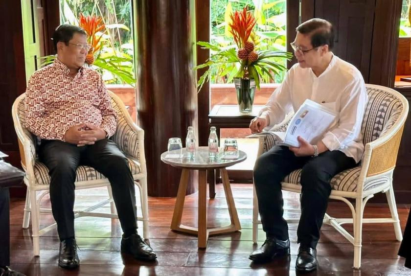 ថៃចូលខ្លួនលួងចិត្តមីយ៉ាន់ម៉ា ដោយប្រកាសធ្វើជា «ស្ពានចម្លង» ដើម្បីនាំរបបសឹកប្រទេសនេះត្រឡប់ចូលសហគមន៍អាស៊ានវិញ